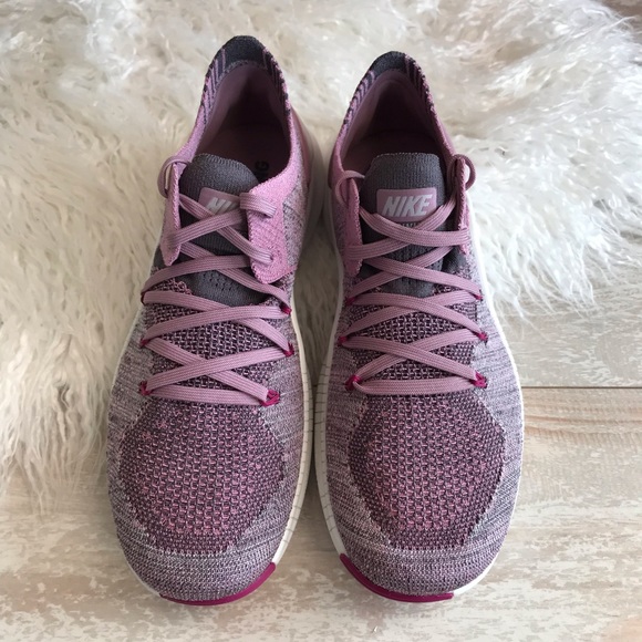 NWT Nike Free Trainers Flyknit 3 - Picture 7 of 8